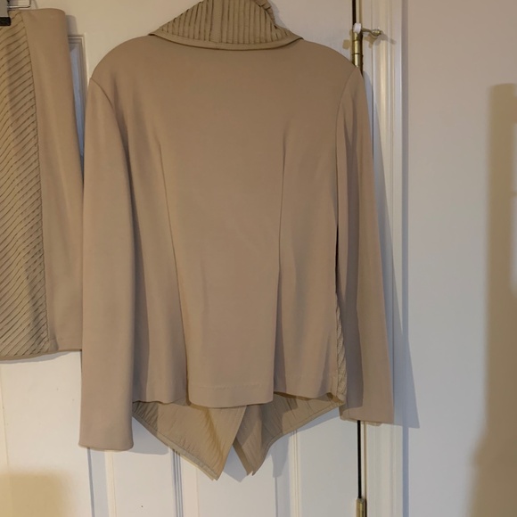 Colleen Lopez Tan Skirt Suit sz M - Picture 4 of 10